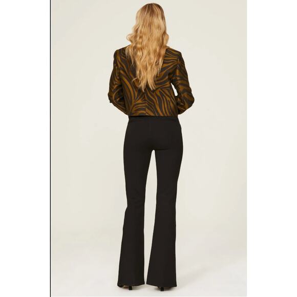 PAIGE NWT Winona Split Front Flare Pant in Black // 00 - Picture 3 of 12